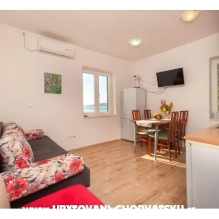 Apartamento One Bedroom Nmb 2 *